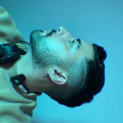 bassoto_'s profile picture. bem sucedida em fazer twittes de baixo engajamento
