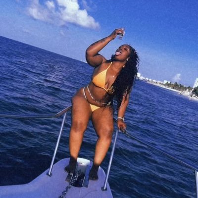 dainty_britt's profile picture. Brittany🦋