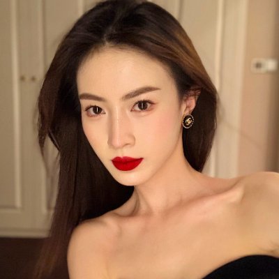 pokyash's profile picture. Interesting souls can only tell interesting stories