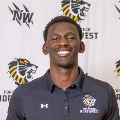 bonfasloria4's profile picture. 6’5 | 198Ibs| forward/guard🏀|C/o 2025. Fargo ND| #7012120501