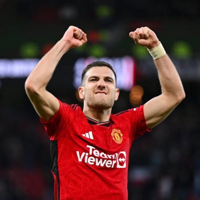 Snitchnine32's profile picture. Location: Manchester
Left activist 
Man Utd