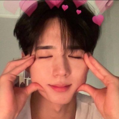 allforjunseo's profile picture. 