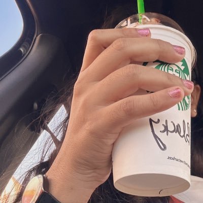 aasthaahere's profile picture. a heart so quiet in love…🫠