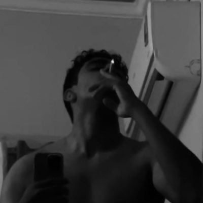 GhostedAgain404's profile picture. 6’1 | @Cristiano