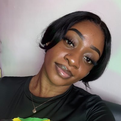 Born & raised 🇯🇲 based in 🇺🇸• https://t.co/S34Bge6kJs 2nd account @goldiethafreak