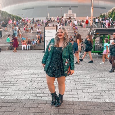 actuallytay13's profile picture. swiftie since ‘06 🫶🏼 eras seattle n2 / nola n2 / vancouver n3