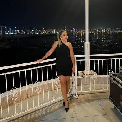 tugbayaldizz's profile picture. 🧡🫧🤍
