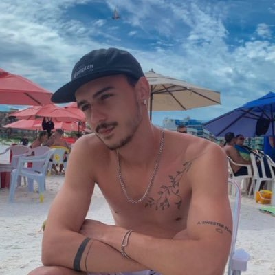 🦭 ✩₊˚.⋆☾⋆⁺₊✧ ⋆☁︎ witterdiogo@gmail.com 📩 latterboxd: https://t.co/iqajXEQO1o Selena Gomez & Nicki Minaj