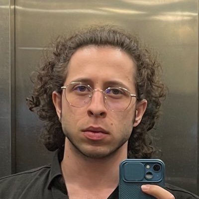 likecactuses's profile picture. اندکی زیاد، دیوانه