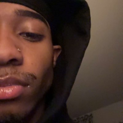 prtiboi's profile picture. 8teen