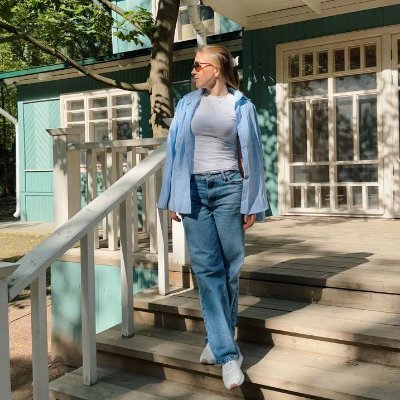 Zoey33112's profile picture. In the short run, the market is a voting machine,
but in the long run,
it is a weighing machine."