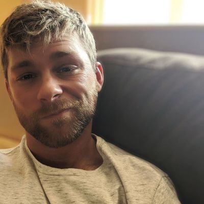 jhouse110's profile picture. 
