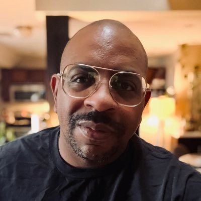 Maleco410's profile picture. baltimorean | home cook | higher ed | horror head | music head | baltimorean | #ravensflock | #goheels | 📸 | 🌆 | 🐏 | 🍽️ | 🎧| 🌈