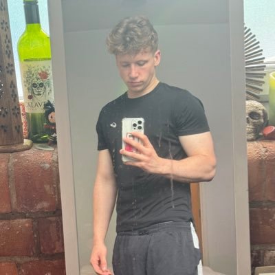 NathanWoollard1's profile picture. Journalist