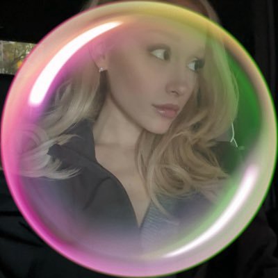 ntltcmartyna's profile picture. everytime I seen lana & olivia x1