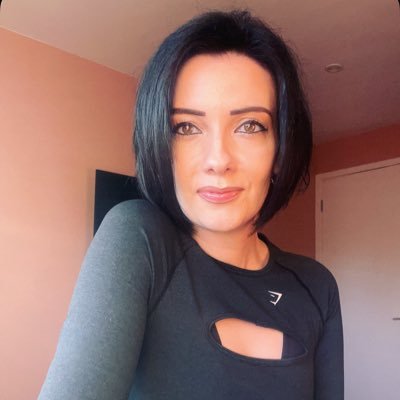 Catspaws_22's profile picture. Football enthusiast & lover of MUFC 🐾⚽️🇪🇸🏃🏻‍♀️🥊🖤 iPhone 13📱& Nikon D3300 📷