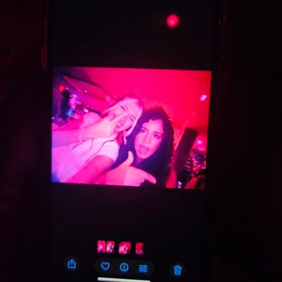 zwffss's profile picture. bimboi