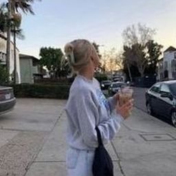 Qeeku971074's profile picture. 