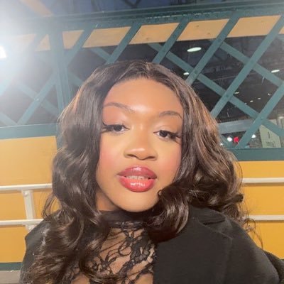 fluffyakaraa's profile picture. babygirl™️