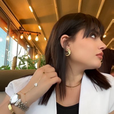 Melek__isik's profile picture. îtîbara bav û diya min dewlemendiya min e