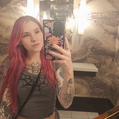 bbygjadensfw's profile picture. 1% on OF 💓
Pink pussy | pierced nips | tattoos | 
Main: @bbygjade
