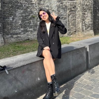 mayo__31's profile picture. She/Ella | Comunicadora social | Fan #1 del pollito a la brasa | The Beatles 🎶