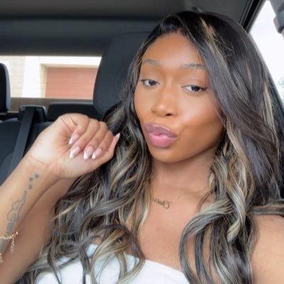 chelsienotea's profile picture. miz | 309📍