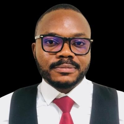 castro_ozunu's profile picture. UI/UX, Infosec Enthusiast 🗿🗿
#blackTechTwitter #financialeducationadvocate