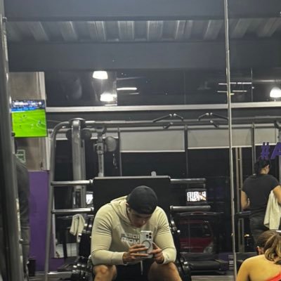 Leo_sotres1's profile picture. El imbecil mas sexy del mundo - fan de las chivas