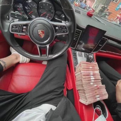 simone__passeri's profile picture. 电报了解 @A_A_yi 永不失联 ✈️ https://t.co/edmbTjibGc