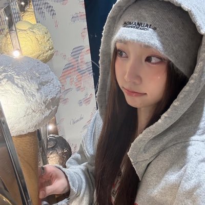 asterglorymrn's profile picture. 