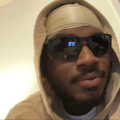 _jrobb's profile picture. 