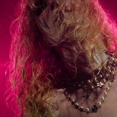 whenufantasize's profile picture. losing my mind or im at a show somewhere | fan account