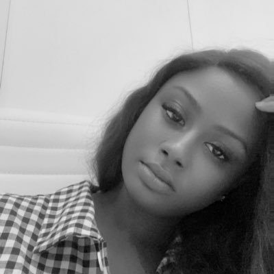 kay33ma's profile picture. /Virgo/Loner/📕 Bibliophile/Amateur Writer/professional bathroom singer /❤️Beyonce’s Boobies/Mbaise