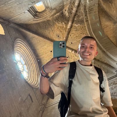 didacmedinasbd's profile picture. Al final et diferencia el cor que tens ❤️