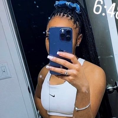 itsdesireept3's profile picture. 25 ✨.