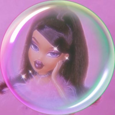 Welcome to my kingdom 🦋✨ Multi- stan. Ariana ride or die. Prepare for bluntness. All things pop culture. Lesbian. I shall run this page and my world in pink