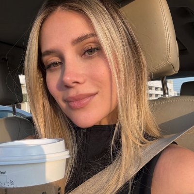 Simona11221's profile picture. Living life with ✨grace✨in my heart and flowers in my hair🌸 Romans 8:28 God's Princess🤍
🚫Robots 🚫Sex 🚫Catfish