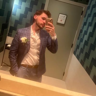 eefsversion's profile picture. this princess lifts • ✨🩶🫧🤍 • middle child • ♋️ •