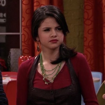 upskey's profile picture. żyje wielowątkowo