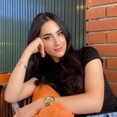 mihrinazgeylani's profile picture. 🦢