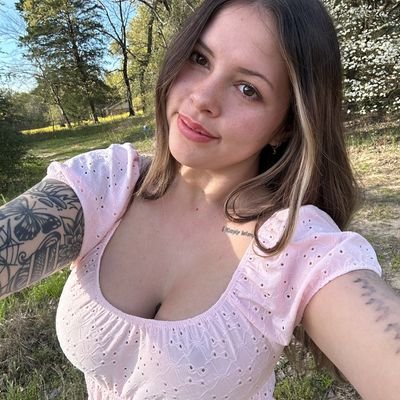 AllisonJen49977's profile picture. 