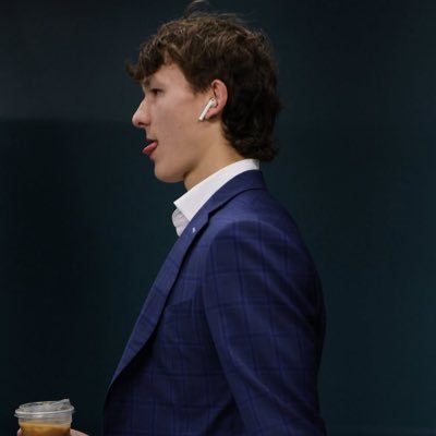 kellertruther's profile picture. big yotes guy #yotes #isles #dbacks