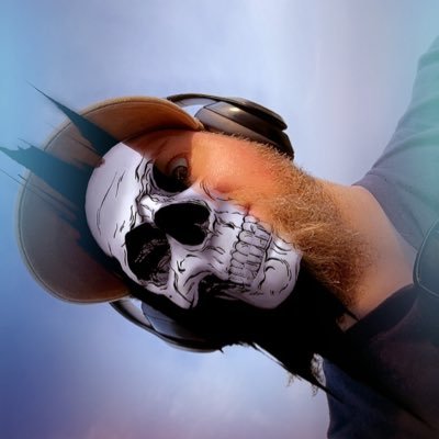 MjolnirMK86's profile picture. Whoever owns this Twitter, if they be worthy, shall posses the power of Thor.| LVL 37 | pan |📗 Nerd, SciFi dork, 📺 & 📻 💚 Captain of @gbsul_tpr ↔️@bryaneward