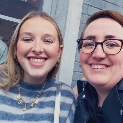 _niazquad's profile picture. « Exploratrice du monde, en quête de concerts & passionnée de hockey | Admirative du talent d'Helena & Pierre, sources d'inspiration infinie 💫»