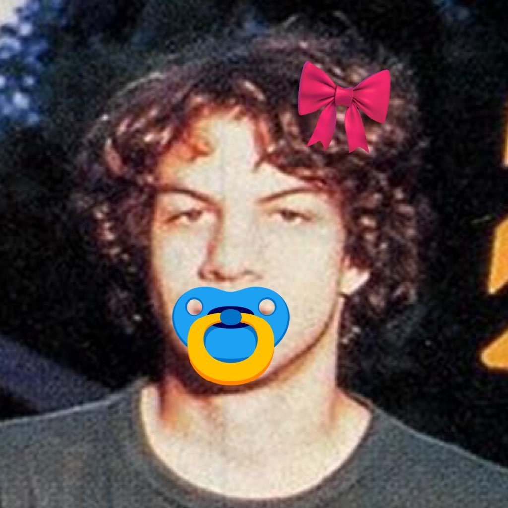 weenprincess's profile picture. #weentwt 🧁 girliest ween fan 😳