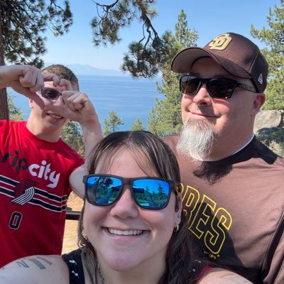 CanucksWontWin's profile picture. just a dude who is engaged…. God first | #Canucks | #GoBlue | #FriarFaithful | #Quakes74 | #BirdGang | #BattleBorn | #GoViks | #LFC | #RipCity