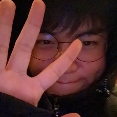 tryndaashe's profile picture. tenho 4 namoradas e 5 namorados, e todos sabem que a inverno é minha favorita. @svarogclara priv.