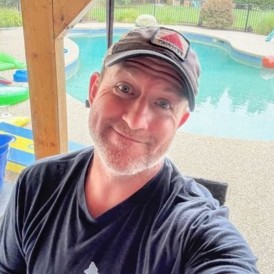 scottlynch28's profile picture. Follower of Christ,Animals advocate,dog rescuer..