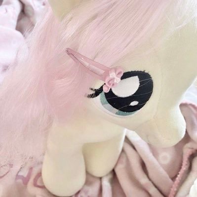 sweetheartsjo's profile picture. she¦her 🍬🧁♡ 18y, isfj ૮( ྀིʃƪ´ ˘ ` ) ྀིა pt/eng✧˚ · . i like GIRLS